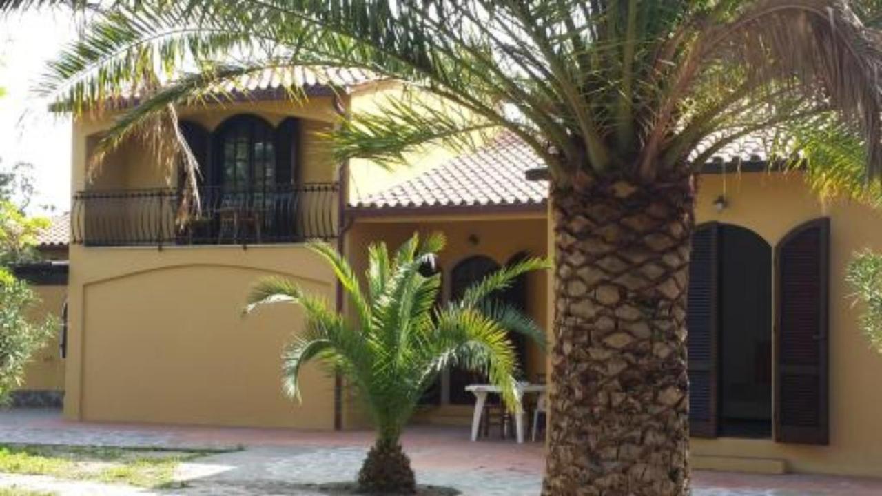 Villa Artistica Trilo 3 卡波利韦里 外观 照片